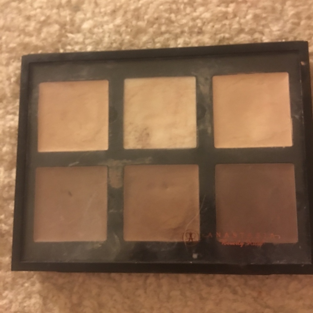 Anastasia BH Crete contour